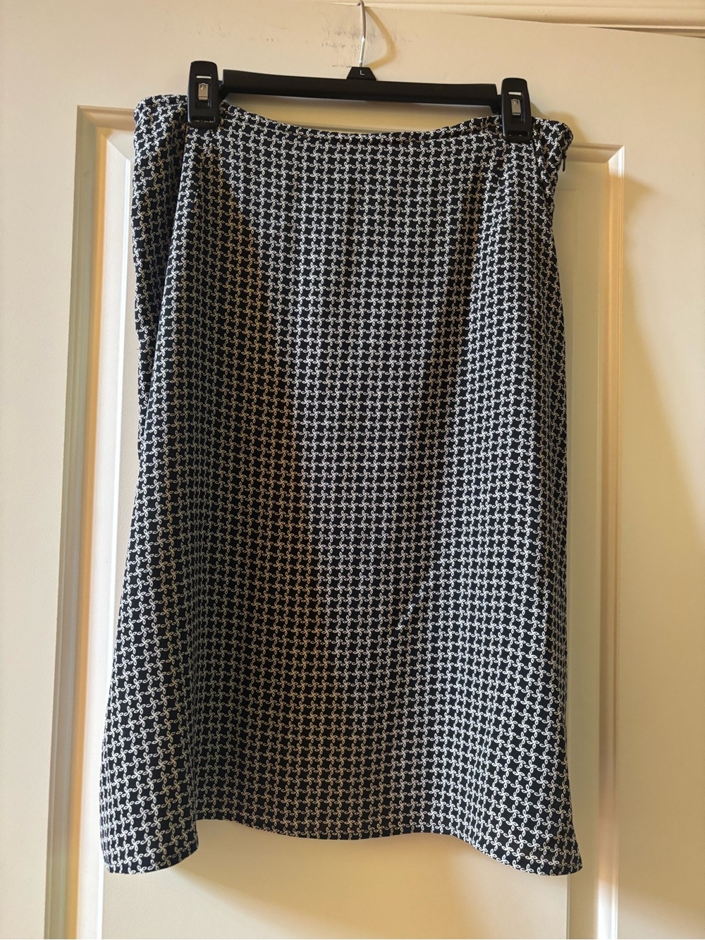 Talbots Black and White Houndstooth Midi Skirt